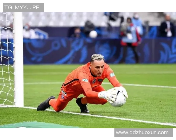 国际足坛巨星晒完美腹肌照片引发球迷热烈关注讨论 国际足坛巨星晒完美腹肌照片引发球迷热烈关注讨论