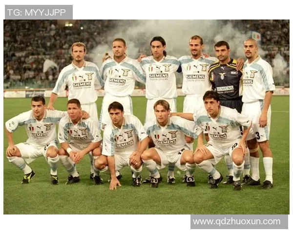 足球巨星云集激情碰撞 球场英雄齐聚一堂展现无限风采 足球巨星云集激情碰撞 球场英雄齐聚一堂展现无限风采